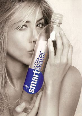 Jennifer Aniston smart water